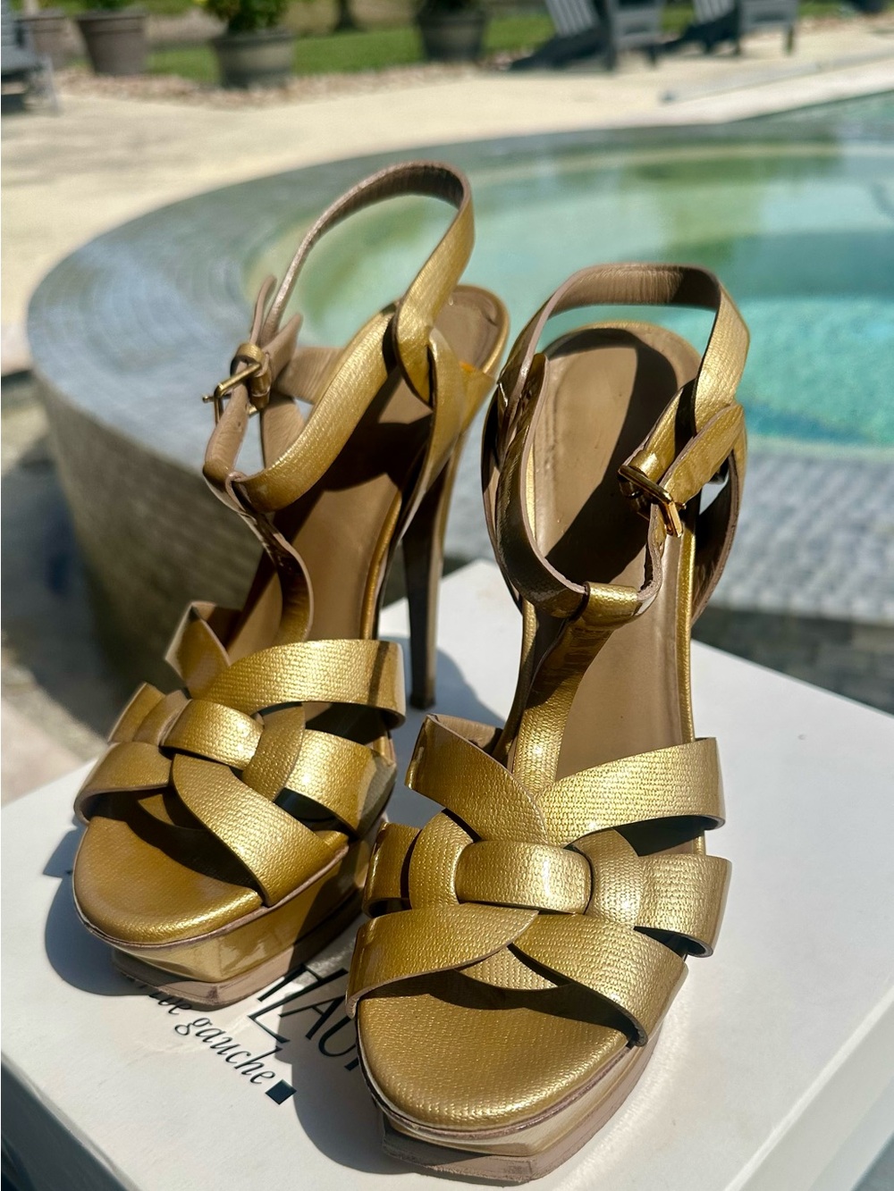 YSL Tribute 105 Sandals – Size 37.5 – Gold Patent Yak Embossed Leather - Picture 5 of 10